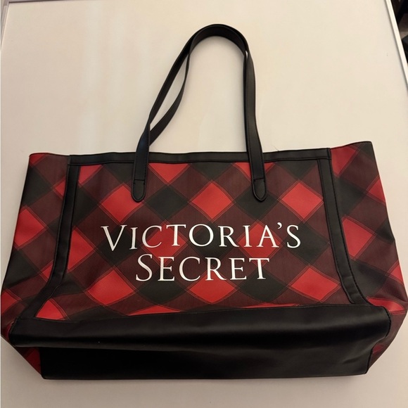 Victoria's Secret Handbags - NWT Victoria's Secret Checkered Red and Black Tote